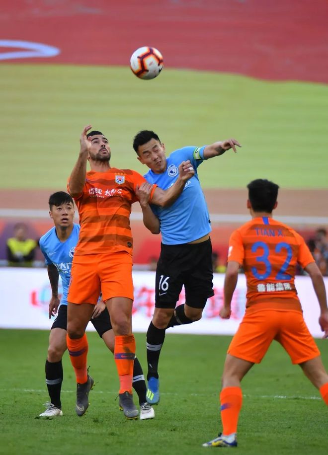 IM体育注册链接-山东鲁能客场轻松击败上海申鑫，取得胜利