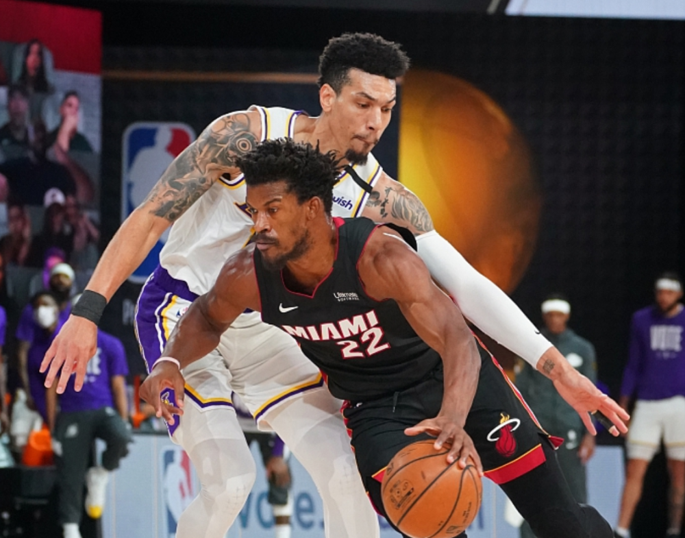 一场搏命的比赛带来了生死悬念 一场搏命的比赛带来了生死悬念