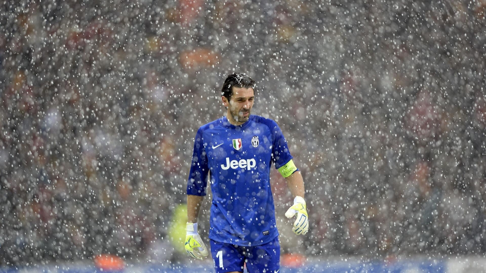 绿茵与硬木的双重奏，英超争冠焦点战与火箭快船巅峰对决的竞技哲学