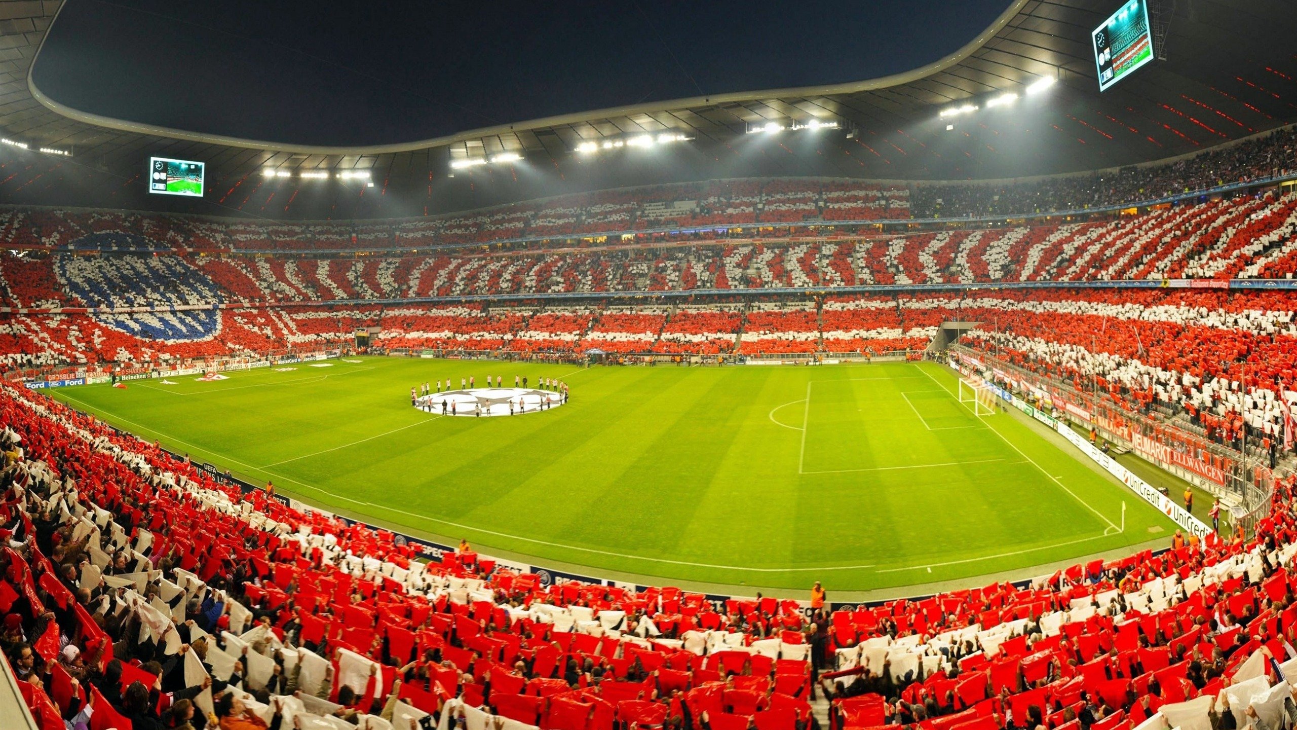 莱万神锋破纪录,里昂溃败悬念终—葡萄牙新星闪耀欧陆