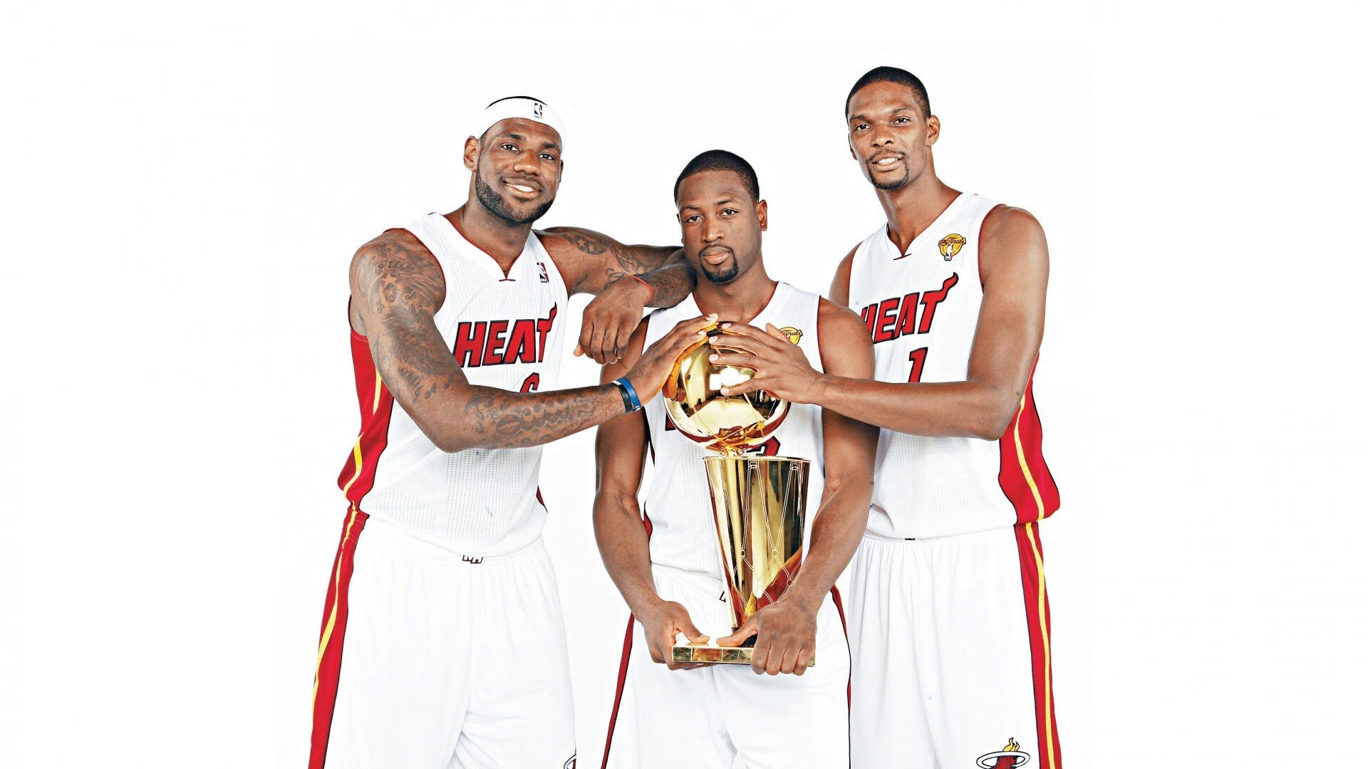 哈利伯顿扛起全队，热火巅峰对决力克雄鹿